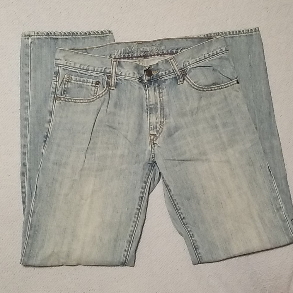 Light wash Old Navy straight leg Jeans